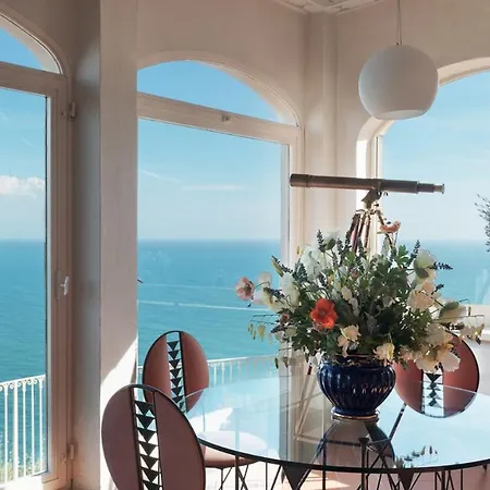 Villa Punta Bianca 8 *